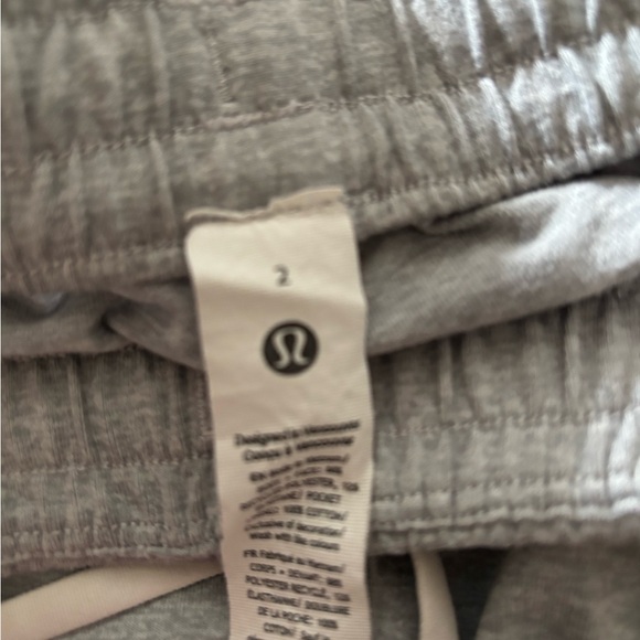 Lululemon Soft Jersey Mid-Rise Jogger in Light Gray - Picture 4 of 11